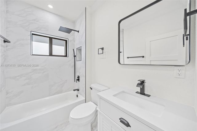 1735 NW 84th St, Miami, FL 33147