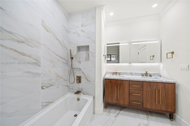 1735 NW 84th St, Miami, FL 33147