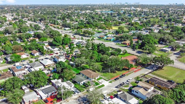 1735 NW 84th St, Miami, FL 33147