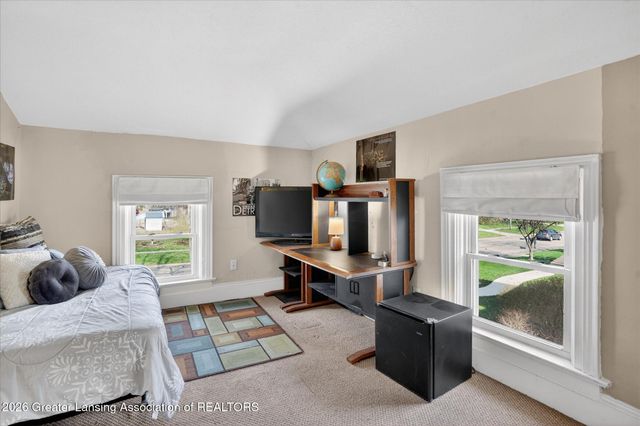206 E Scott Street, Grand Ledge, MI 48837
