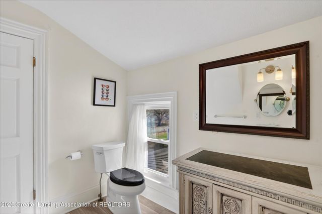 206 E Scott Street, Grand Ledge, MI 48837