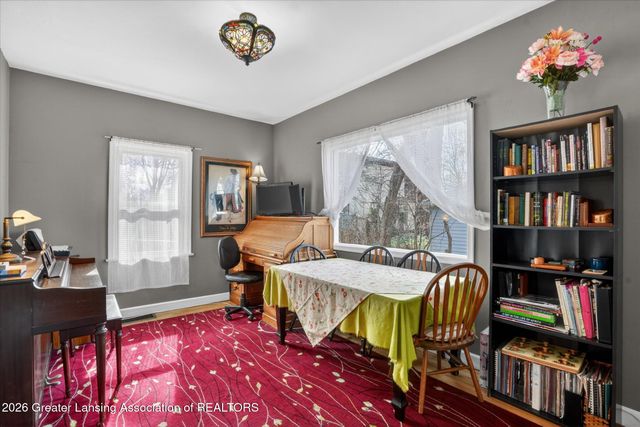 206 E Scott Street, Grand Ledge, MI 48837