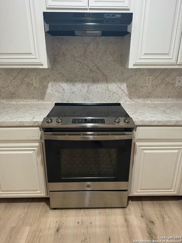 6422 Ithaca Falls, San Antonio, TX 78239