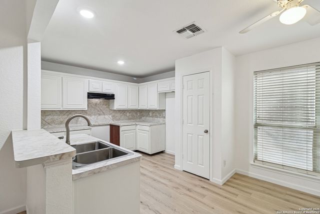 6422 Ithaca Falls, San Antonio, TX 78239