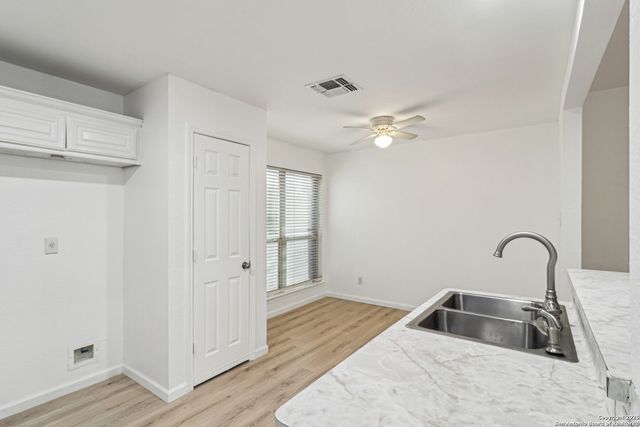 6422 Ithaca Falls, San Antonio, TX 78239