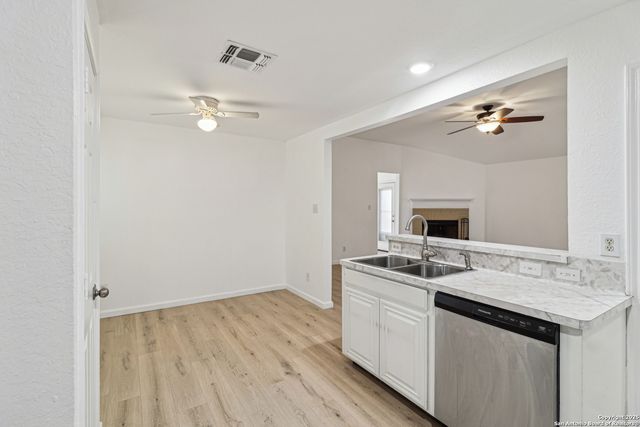 6422 Ithaca Falls, San Antonio, TX 78239