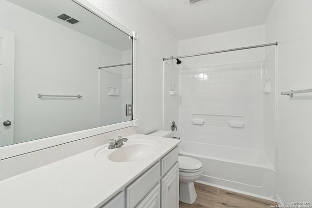 6422 Ithaca Falls, San Antonio, TX 78239