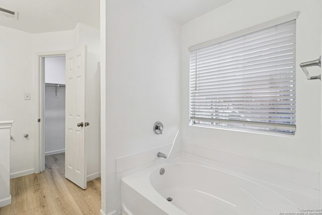 6422 Ithaca Falls, San Antonio, TX 78239