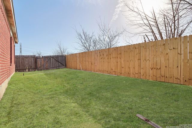 6422 Ithaca Falls, San Antonio, TX 78239