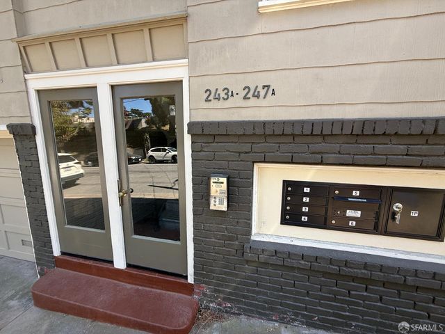247 Henry Street, San Francisco, CA 94114