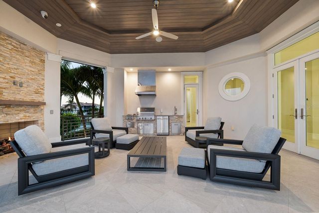 600 PUTTER LANE, Longboat Key, FL 34228