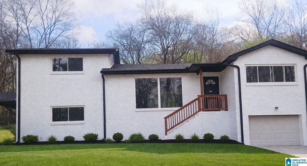 601 13TH STREET, Midfield, AL 35228