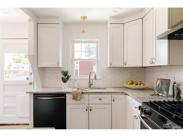 2822 N Adams St, Denver, CO 80205