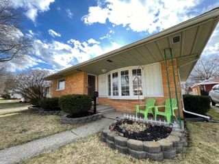 24705 Princeton Street, Saint Clair Shores, MI 48080