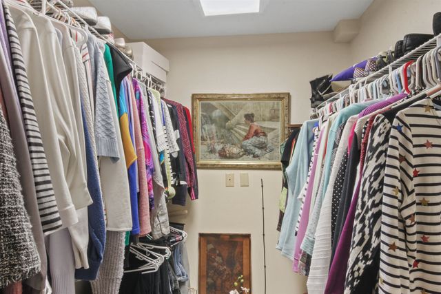 221 E Rockwood Blvd, Spokane, WA 99202