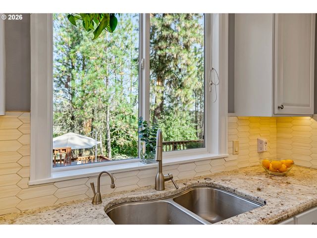 6229 Sw TIMBER RIDGE Dr, Corvallis, OR 97333