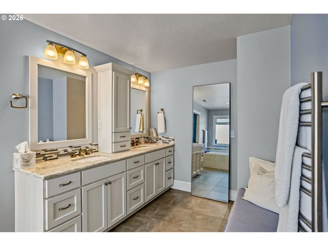6229 Sw TIMBER RIDGE Dr, Corvallis, OR 97333