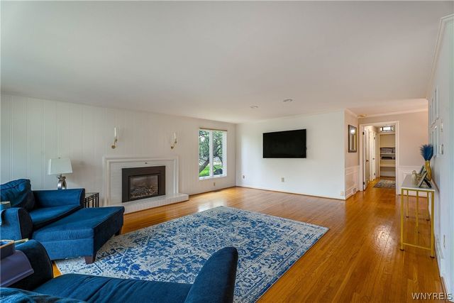 5 Knollwood Lane, Amherst, NY 14221