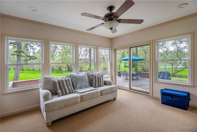 5 Knollwood Lane, Amherst, NY 14221