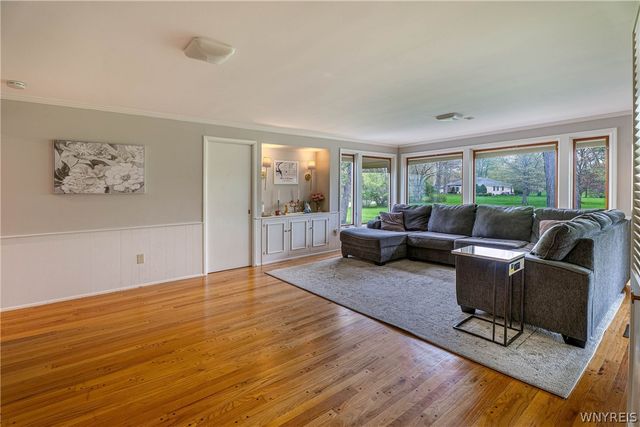 5 Knollwood Lane, Amherst, NY 14221