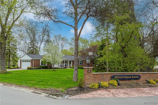 5 Knollwood Lane, Amherst, NY 14221