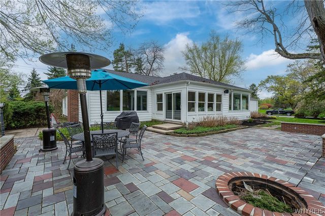 5 Knollwood Lane, Amherst, NY 14221