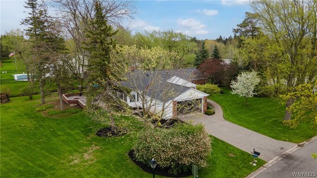 5 Knollwood Lane, Amherst, NY 14221