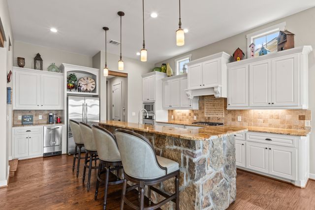 229 N Beverly Drive, Malakoff, TX 75148