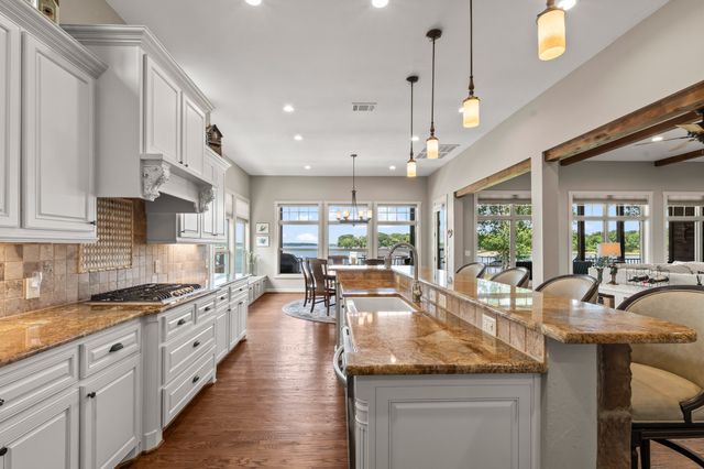 229 N Beverly Drive, Malakoff, TX 75148