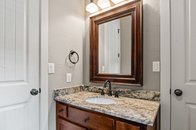 229 N Beverly Drive, Malakoff, TX 75148