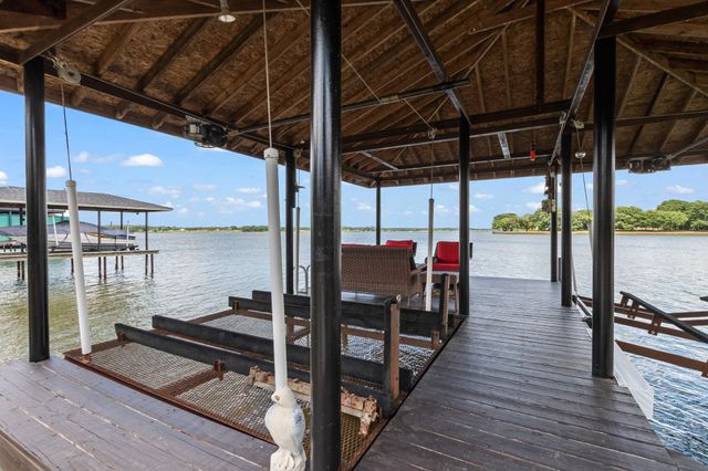 229 N Beverly Drive, Malakoff, TX 75148