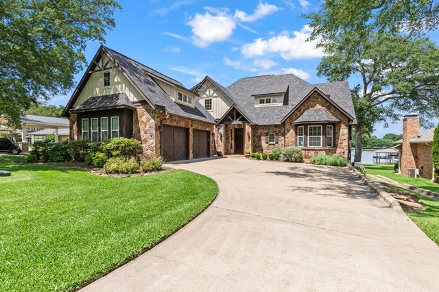 229 N Beverly Drive, Malakoff, TX 75148
