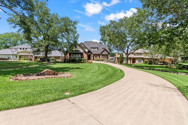 229 N Beverly Drive, Malakoff, TX 75148