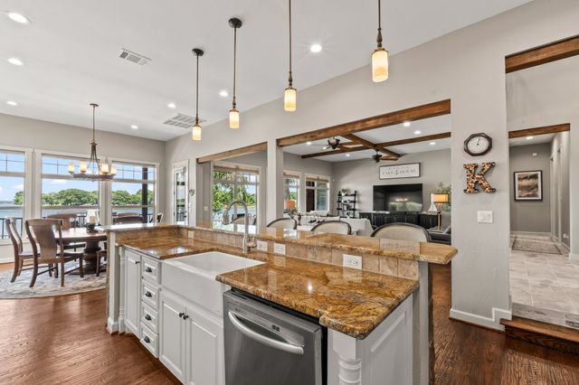 229 N Beverly Drive, Malakoff, TX 75148