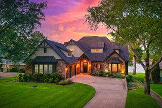 229 N Beverly Drive, Malakoff, TX 75148