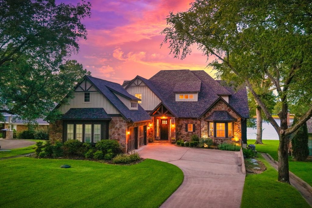 229 N Beverly Drive, Malakoff, TX 75148