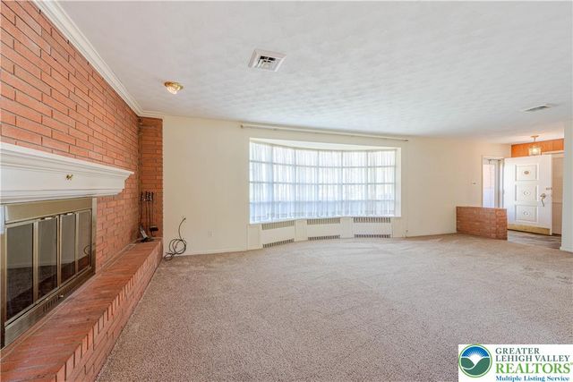 178 Grouse Drive, Moore Twp, PA 18014