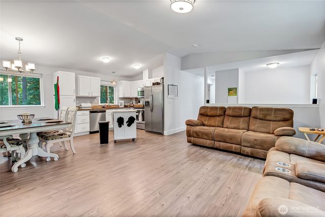 17642 Vine Lane SE, Yelm, WA 98597