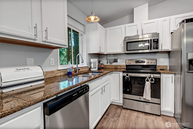 17642 Vine Lane SE, Yelm, WA 98597