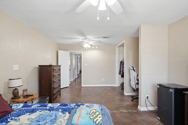 1621 Groveton Way, Modesto, CA 95355