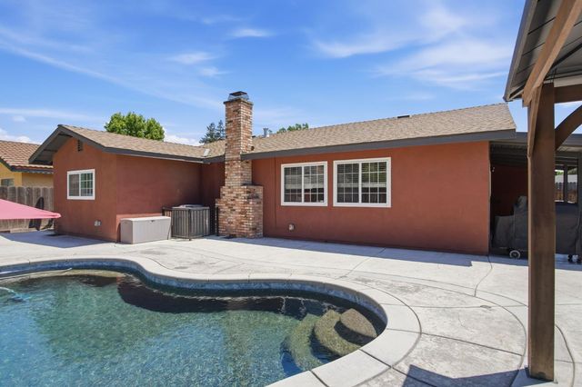 1621 Groveton Way, Modesto, CA 95355