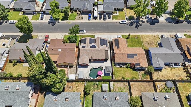 1621 Groveton Way, Modesto, CA 95355