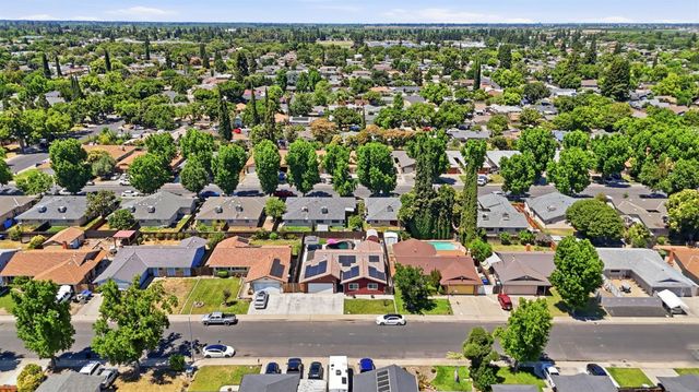 1621 Groveton Way, Modesto, CA 95355