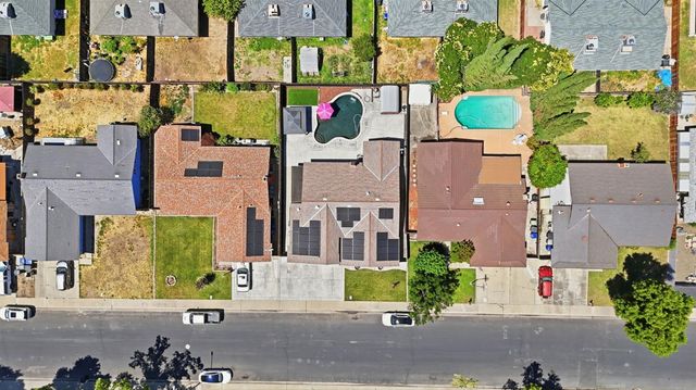 1621 Groveton Way, Modesto, CA 95355