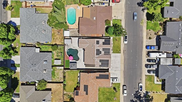 1621 Groveton Way, Modesto, CA 95355