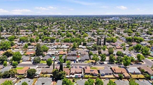 1621 Groveton Way, Modesto, CA 95355