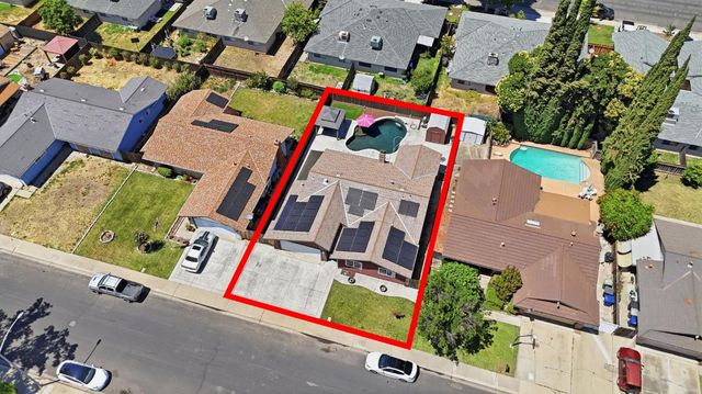1621 Groveton Way, Modesto, CA 95355