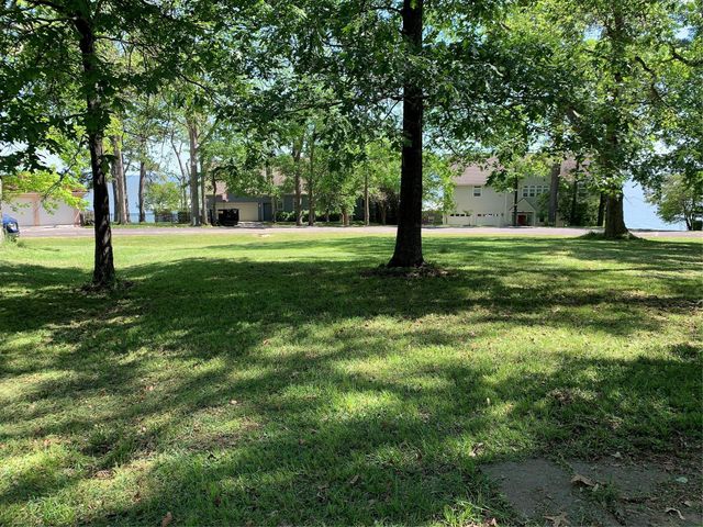 122 Kings Way, Coldspring, TX 77331