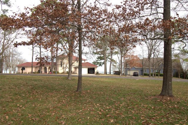 122 Kings Way, Coldspring, TX 77331