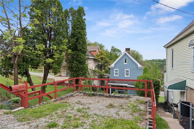347 Grove Street, East Mckeesport, PA 15035